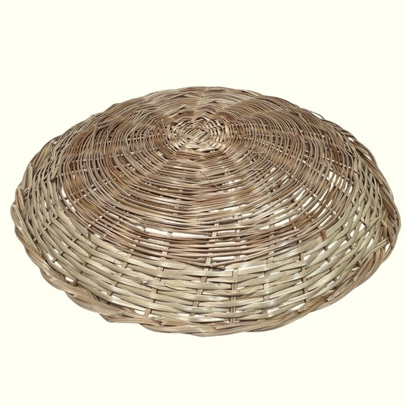 VTG INTERPUR Bamboo Wicker Plates and Basket Holders Four Sets of 8 - Picture 12 of 16